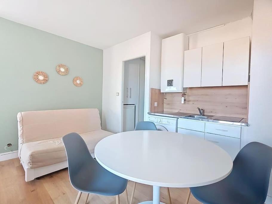 T2 Vue Mer Acces Direct Plage Ле Баркарес Экстерьер фото